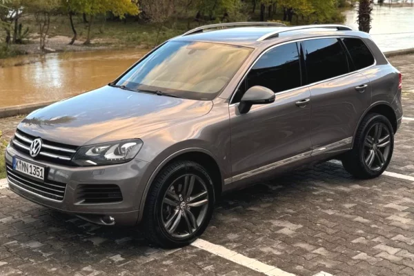 Auto in Vendita a Tirana - 12,500 Euro