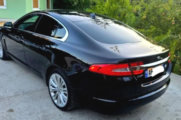 Auto in Vendita a Tirana - 6,900 Euro