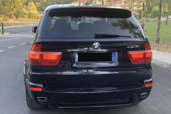 Auto in Vendita a Tirana - 9,400 Euro