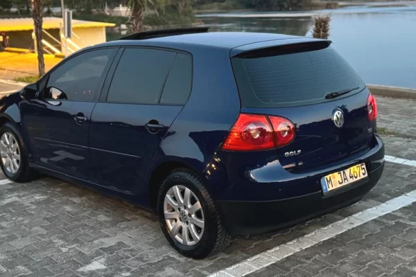 Auto in Vendita a Tirana - 5,200 Euro