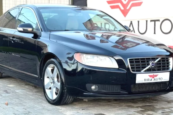 Auto in Vendita a Tirana - 4,900 Euro