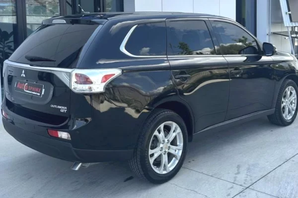 Auto in Vendita a Tirana - 11,500 Euro