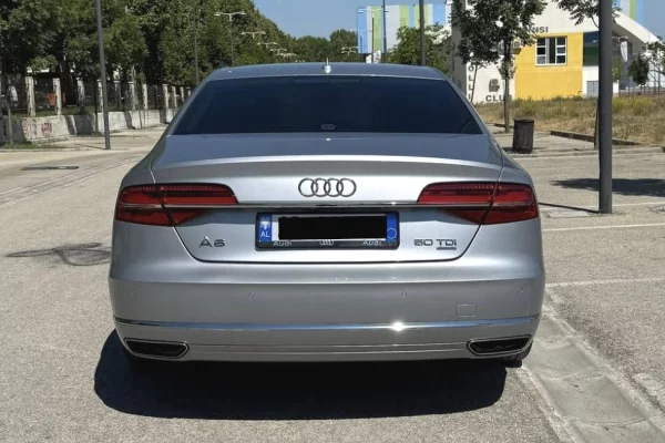 Auto in Vendita a Tirana - 17,000 Euro