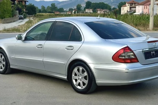 Auto in Vendita a Tirana - 5,000 Euro