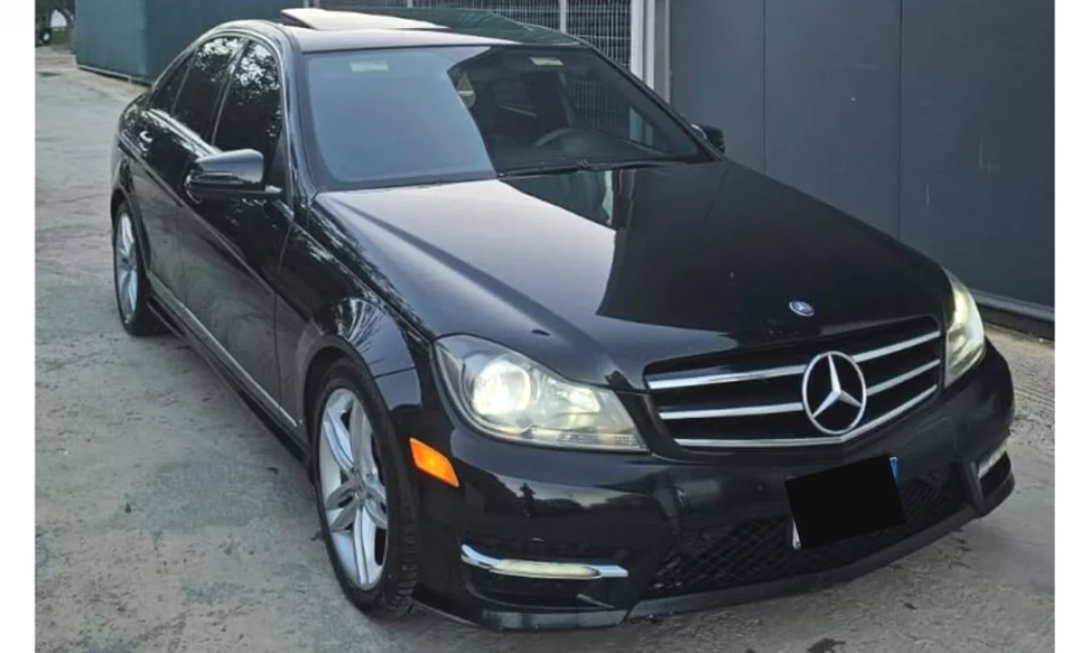 Auto in Vendita a Tirana, Mercedes-Benz, 2012 gasoline-gas,Kambio Automatik Pagamento 7,500  Euro.