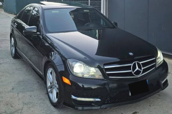 Auto in Vendita a Tirana - 7,500 Euro