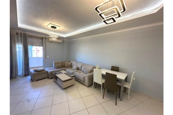 Shtepi me qera Apartament ne Tirane, 2+1, Mobilimi E mobiluar, Pagesa 55,000  Leke.