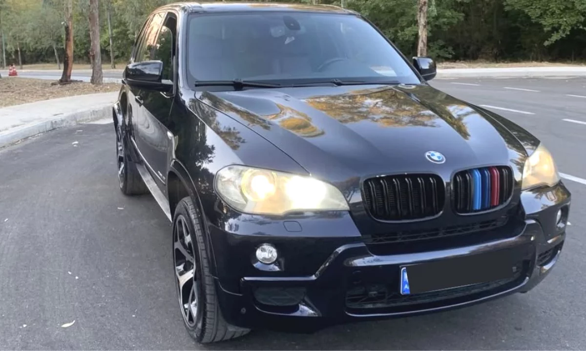 Auto in Vendita a Tirana, BMW, 2009 gasoline-gas,Kambio Automatik Pagamento 9,400  Euro.