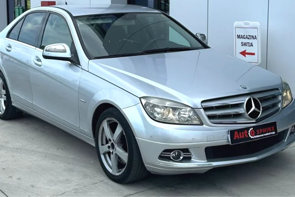 Auto in Vendita a Tirana - 5,800 Euro