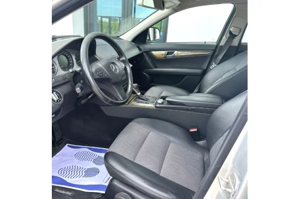 Auto in Vendita a Tirana - 5,800 Euro