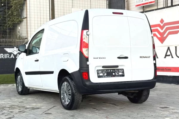 Auto in Vendita a Tirana - 5,500 Euro