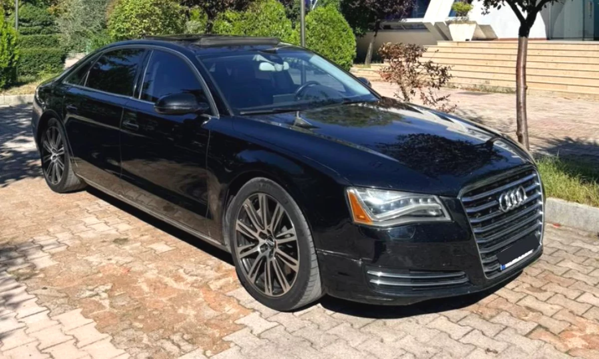 Auto in Vendita a Tirana, Audi, 2011 gasoline-gas,Kambio Automatik Pagamento 12,000  Euro.