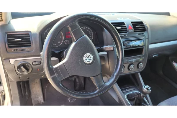 Auto in Vendita a Tirana - 3,000 Euro