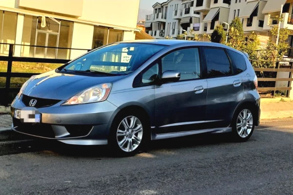 Auto in Vendita a Tirana - 5,800 Euro