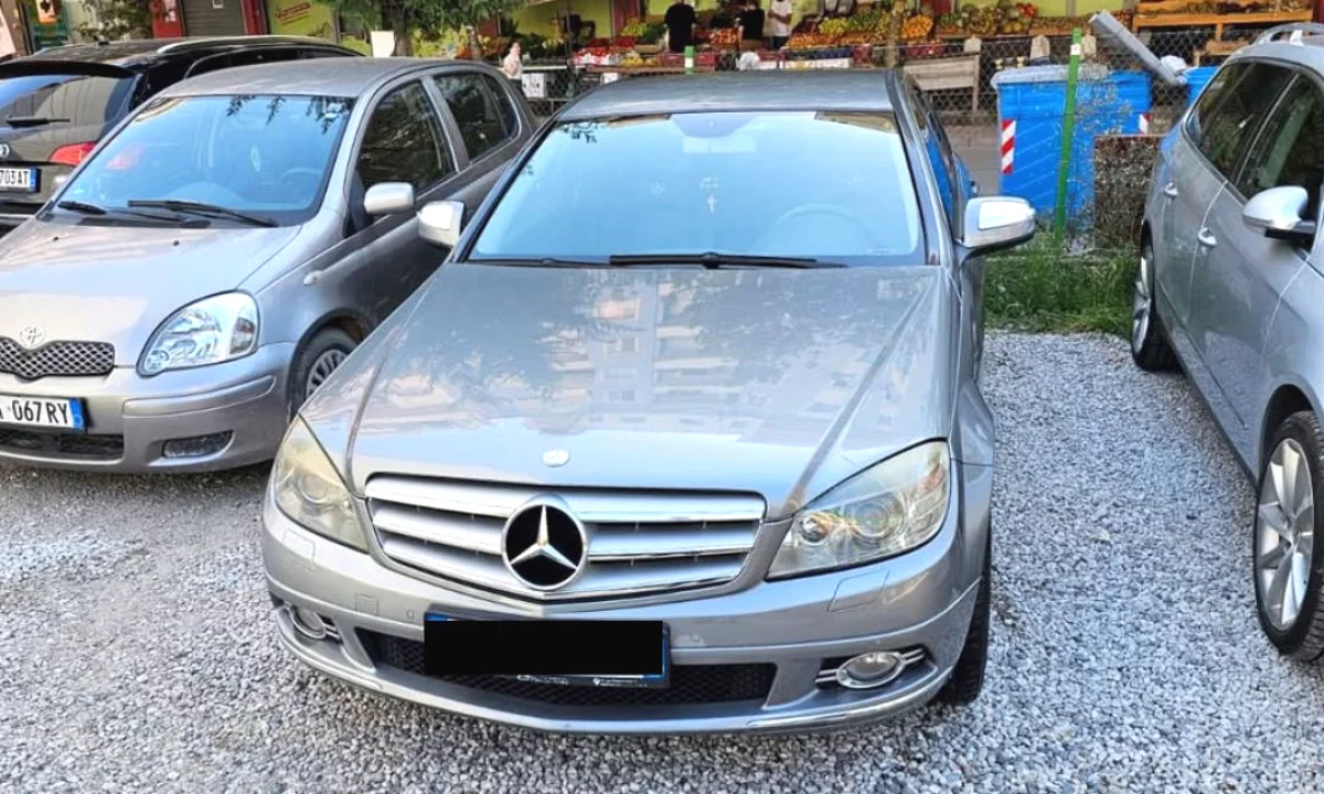 Auto in Vendita a Tirana, Mercedes-Benz, 2008 Diesel,Kambio Automatik Pagamento 6,500  Euro.