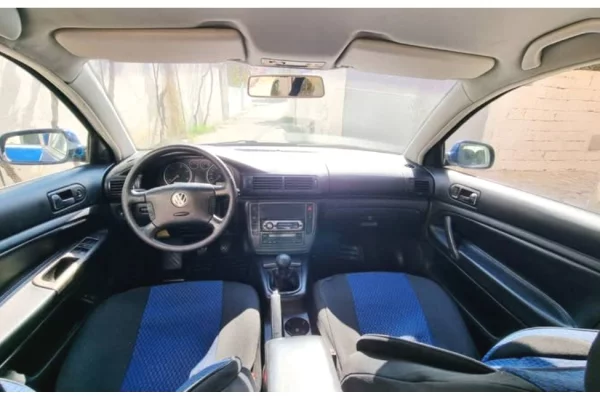 Auto in Vendita a Lushnja - 1,900 Euro