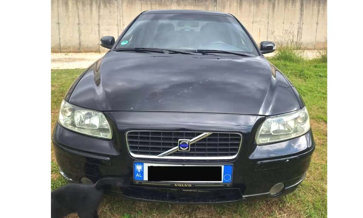 Auto in Vendita a Tirana, Volvo, 2009 Diesel,Kambio Automatik Pagamento 4,000  Euro.