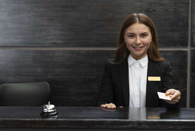 Njoftime Pune per recepsionist/e ne Tirane