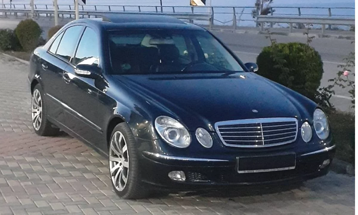 Auto in Vendita a Pogradec, Mercedes-Benz, 2006 Diesel,Kambio Automatik Pagamento 4,600  Euro.