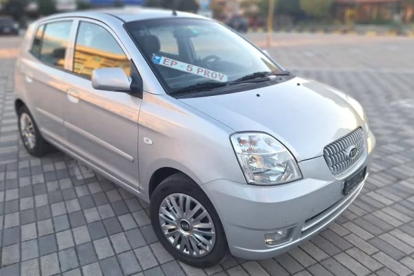 Auto in Vendita a Elbasan - 3,500 Euro