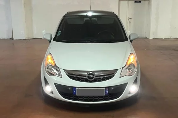 Auto in Vendita a Tirana - 4,100 Euro