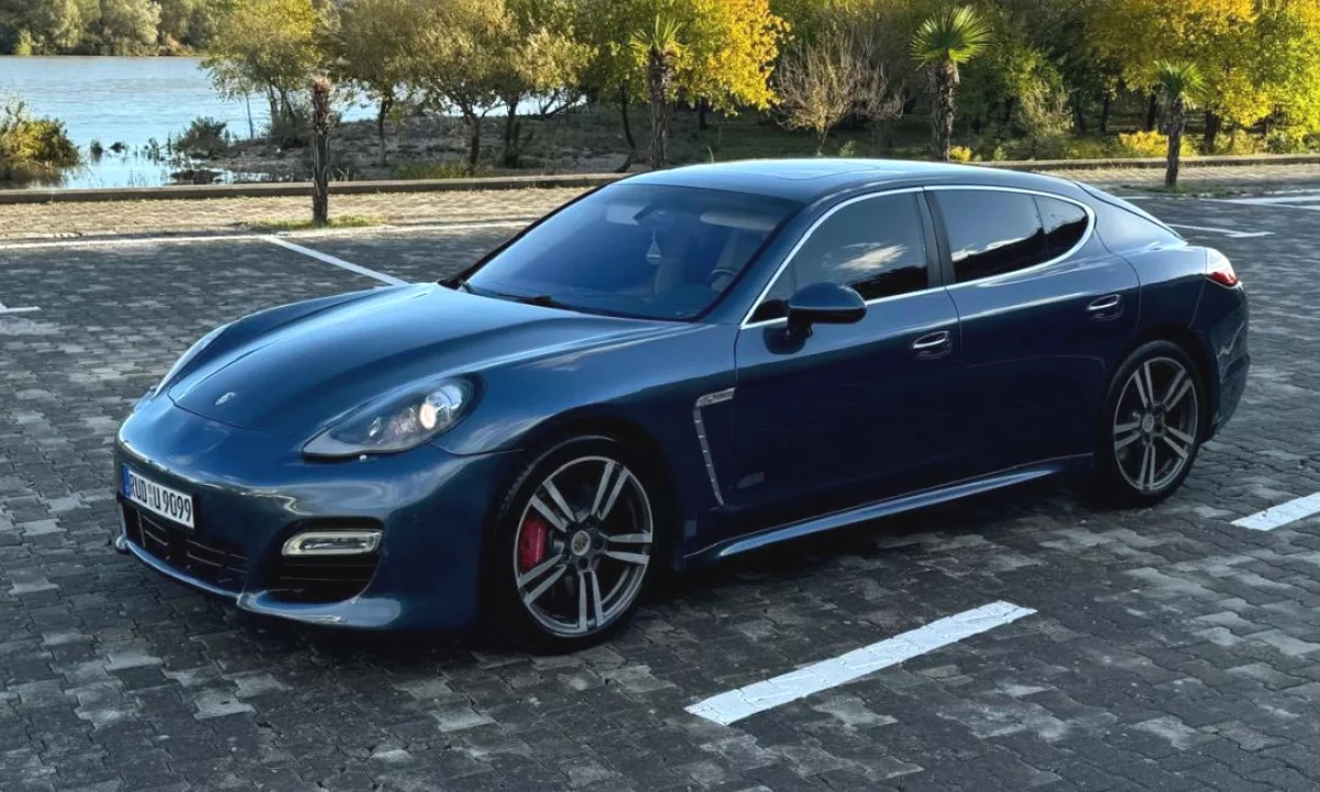 Auto in Vendita a Tirana, Porsche, 2011 Benzine,Kambio Automatik Pagamento 18,500  Euro.