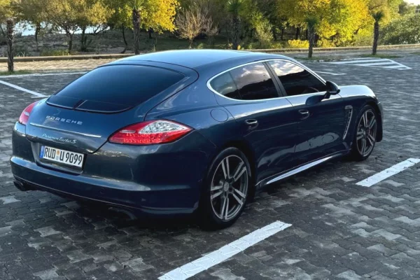 Auto in Vendita a Tirana - 18,500 Euro