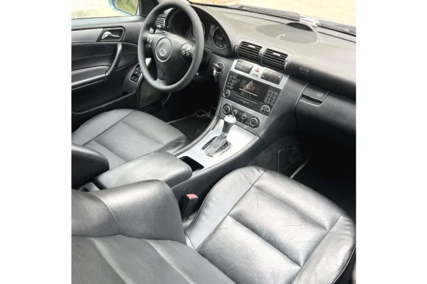 Auto in Vendita a Tirana - 4,300 Euro