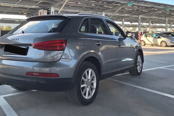 Auto in Vendita a Tirana - 8,900 Euro