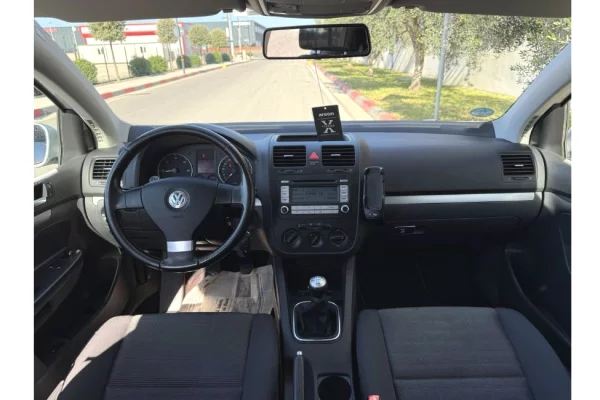 Auto in Vendita a Tirana - 4,200 Euro