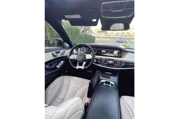 Auto in Vendita a Tirana - 35,000 Euro