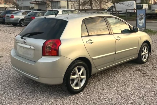 Auto in Vendita a Tirana - 4,300 Euro