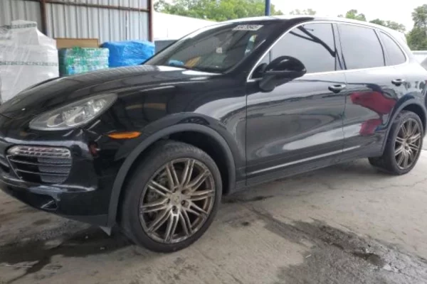 Auto in Vendita a Tirana - 6,800 Euro