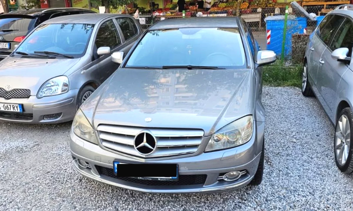 Auto in Vendita a Tirana, Mercedes-Benz, 2008 Diesel,Kambio Automatik Pagamento 6,500  Euro.