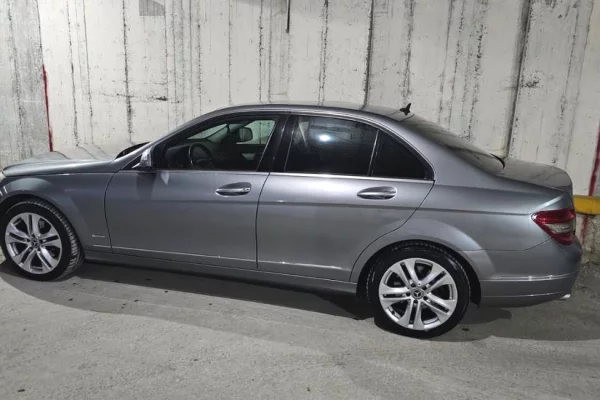 Auto in Vendita a Tirana - 6,500 Euro