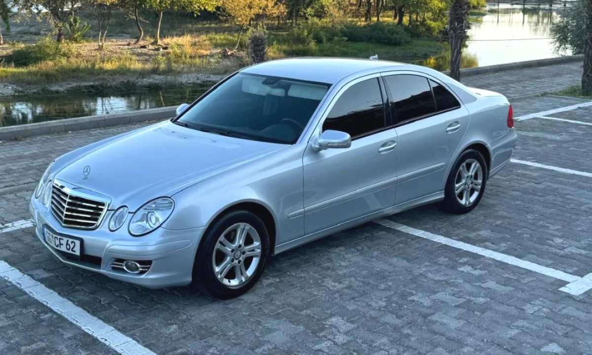 Auto in Vendita a Tirana, Mercedes-Benz, 2009 Diesel,Kambio Automatik Pagamento 6,400  Euro.