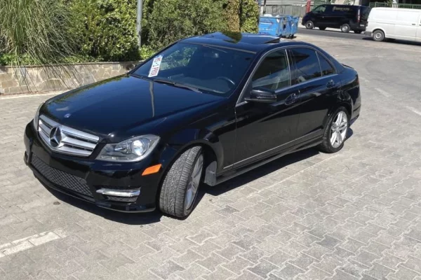 Auto in Vendita a Tirana - 7,900 Euro