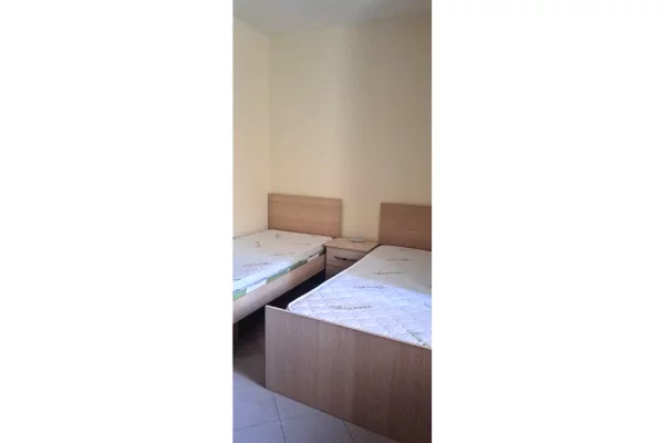 Shtepi me qera Apartament ne Tirane, Garsoniere, Mobilimi E mobiluar, Pagesa 30,000  Leke.