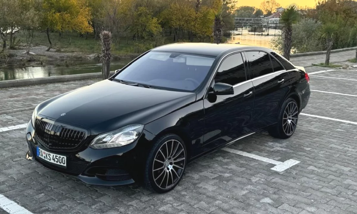 Auto in Vendita a Tirana, Mercedes-Benz, 2014 Diesel,Kambio Automatik Pagamento 12,500  Euro.