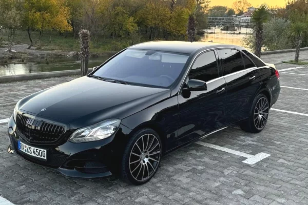 Auto in Vendita a Tirana - 12,500 Euro