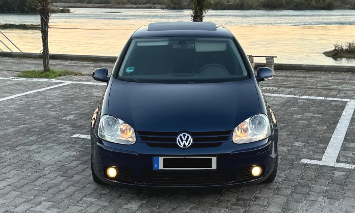 Auto in Vendita a Tirana, Volkswagen, 2005 Diesel,Kambio Automatik Pagamento 5,200  Euro.