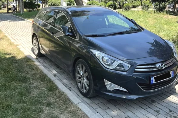 Auto in Vendita a Tirana - 6,300 Euro