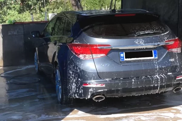 Auto in Vendita a Tirana - 6,300 Euro