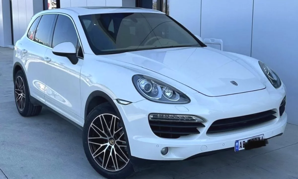 Auto in Vendita a Tirana, Porsche, 2011 gasoline-gas,Kambio Automatik Pagamento 13,900  Euro.