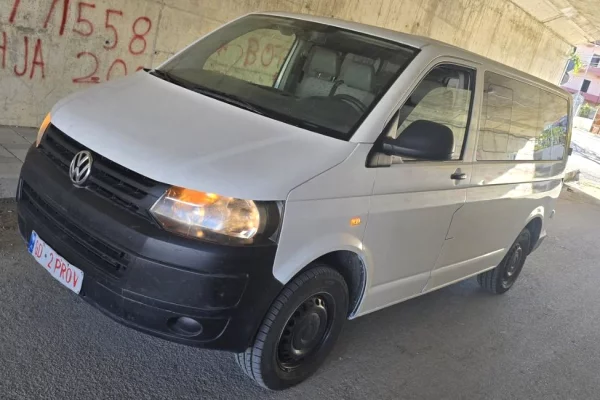 Auto in Vendita a Tirana - 5,900 Euro