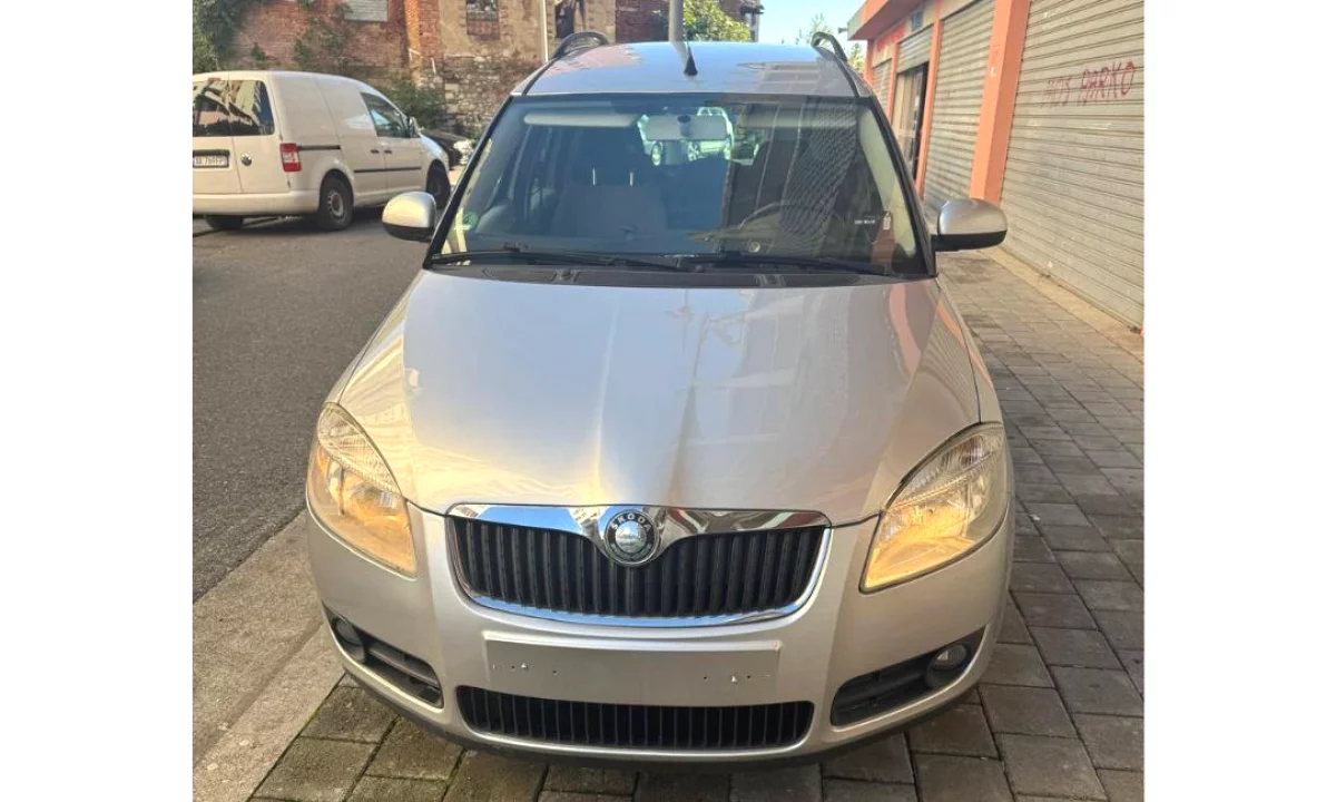 Auto in Vendita a Tirana, Skoda, 2007 Diesel,Kambio Automatik Pagamento 3,500  Euro.