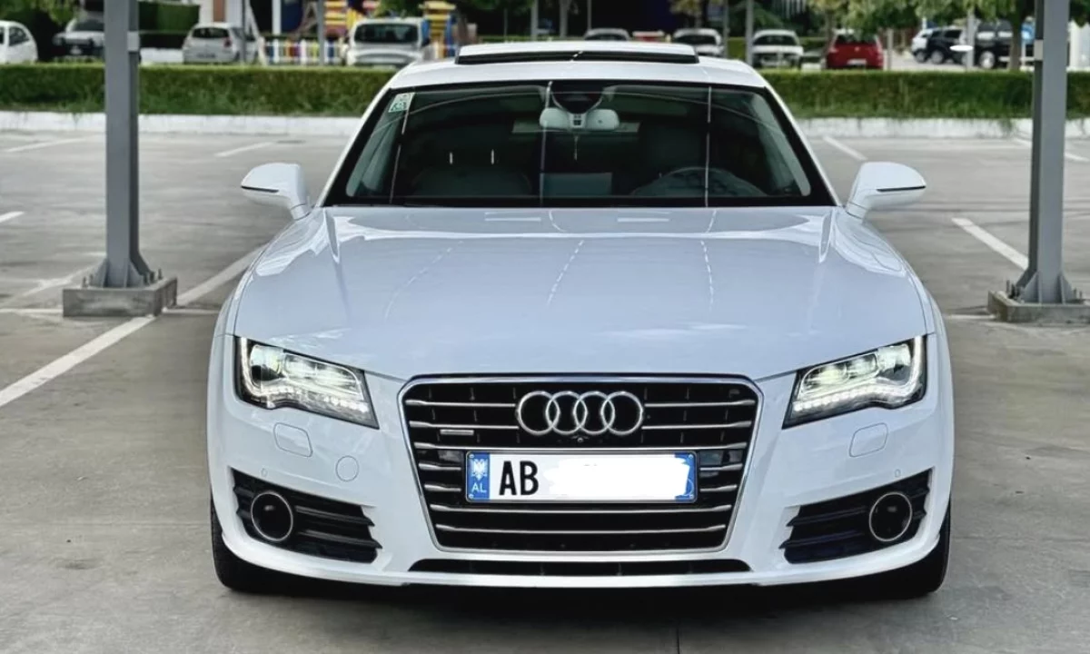 Auto in Vendita a Scutari, Audi, 2012 Diesel,Kambio Automatik Pagamento 12,800  Euro.