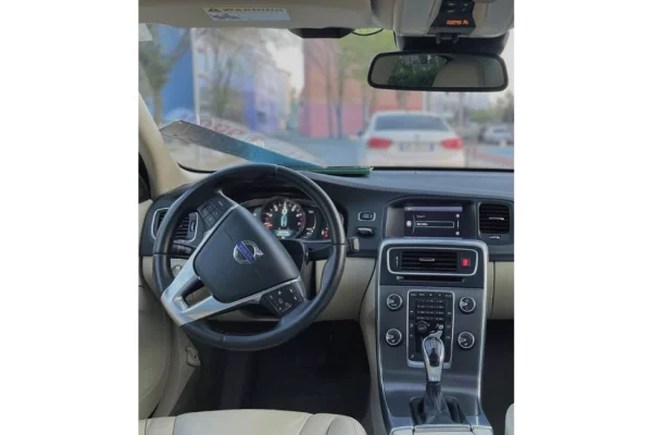 Auto in Vendita a Tirana - 8,500 Euro