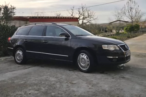 Auto in Vendita a Tirana - 3,500 Euro