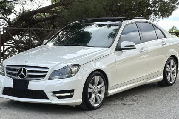 Auto in Vendita a Tirana - 8,800 Euro